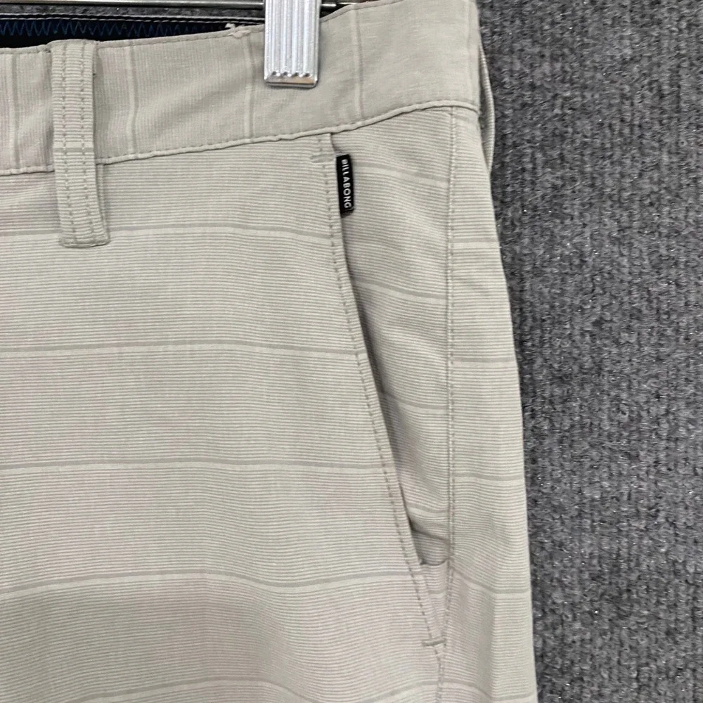 Billabong Submersibles Crossfire Hybrid Shorts Gray Mens 30 M205NBCS Quick Dry